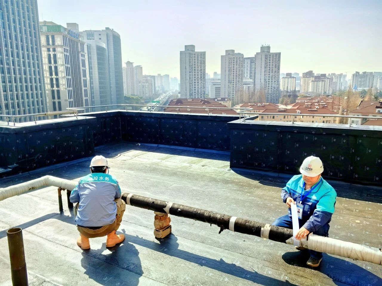 菲彩国际水务全力以赴应对寒潮 包管都会供排水清静有序